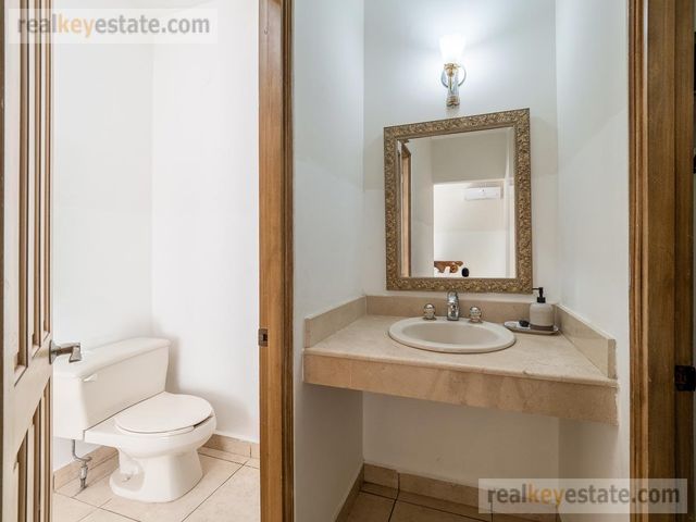 place photo 24