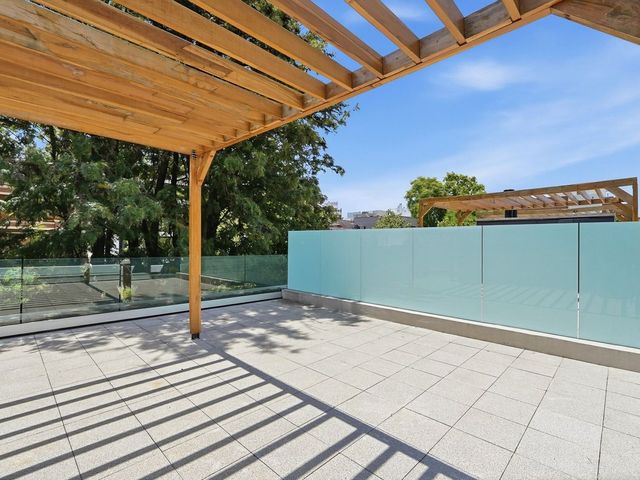 place photo 39
