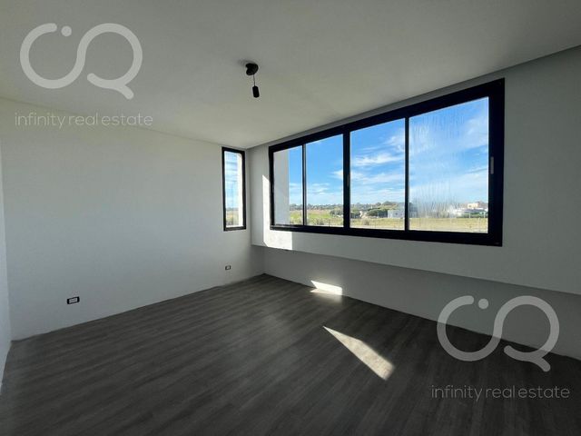 place photo 64