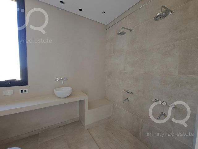 place photo 75