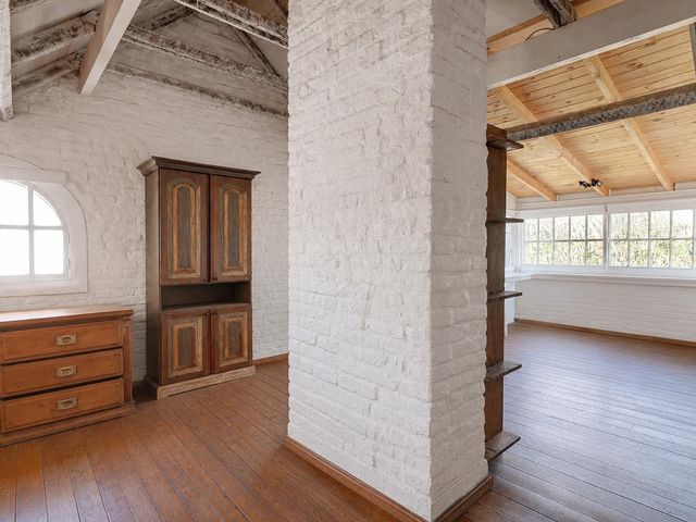 place photo 60
