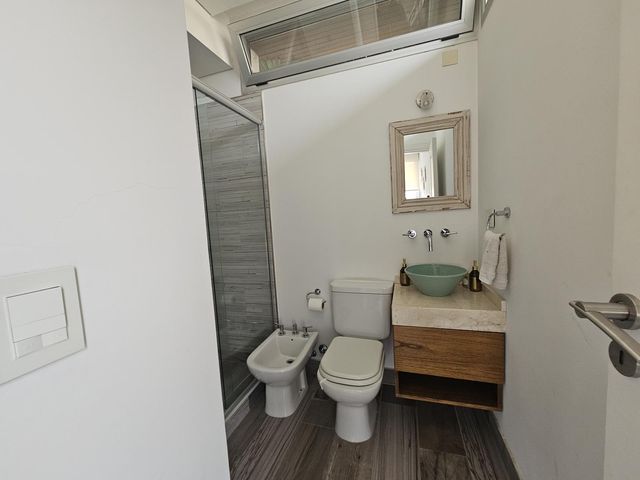 place photo 48