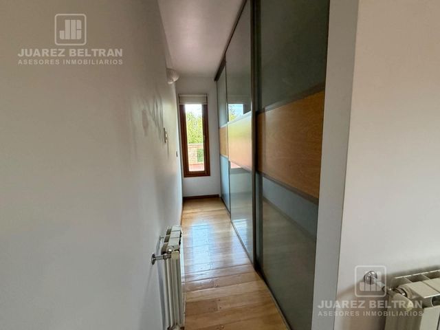 place photo 51