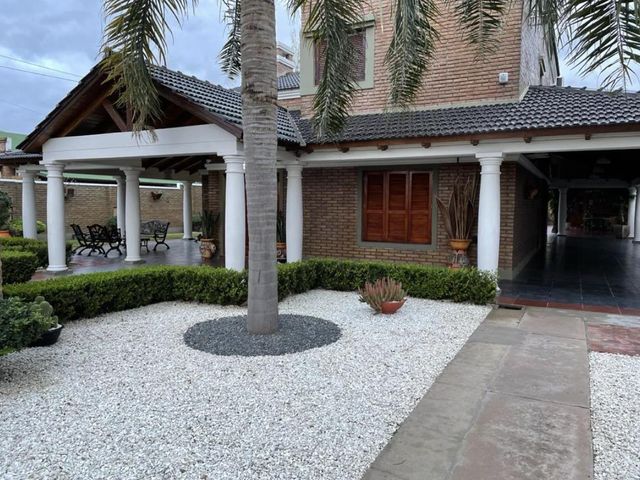 Casa en Barrio Villa Los Álamos