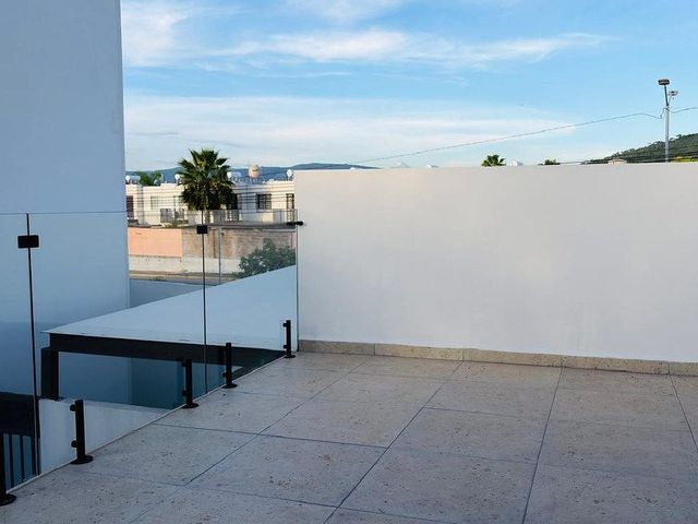 place photo 24