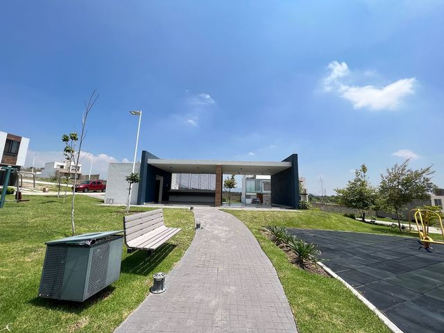 place photo 36