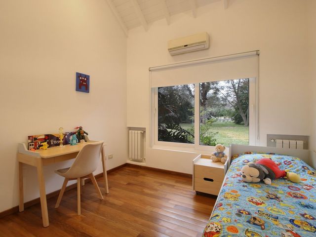 place photo 50