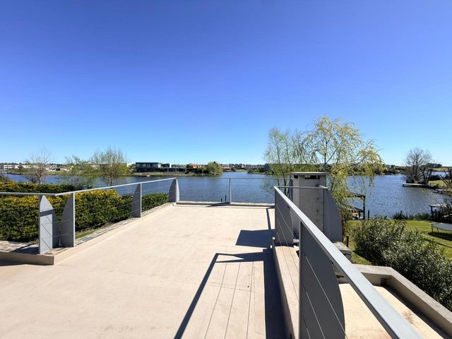 place photo 48