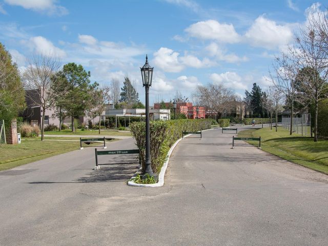 place photo 40