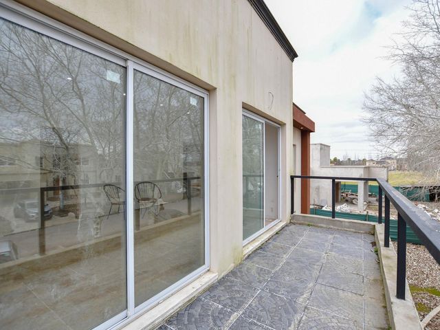 place photo 52
