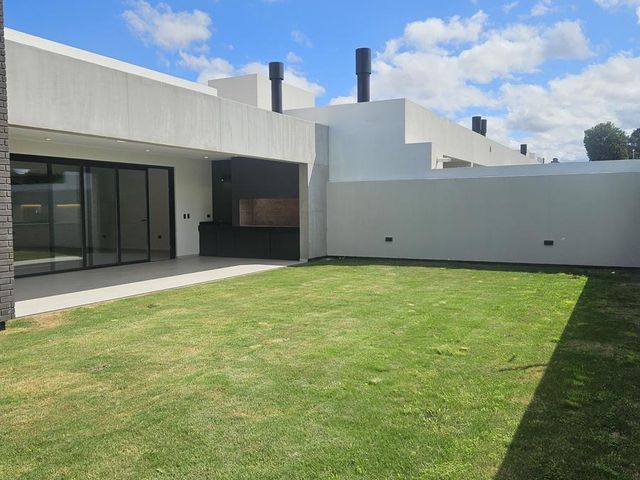 place photo 66