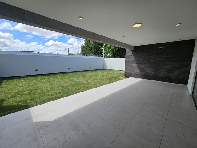 place photo 60