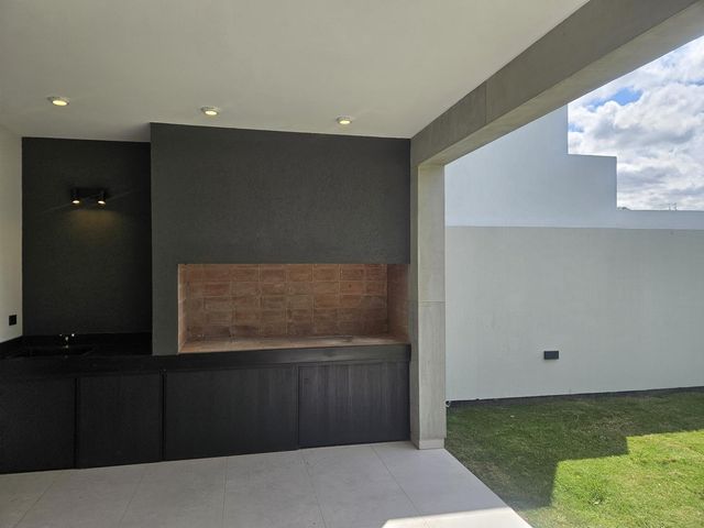 place photo 58