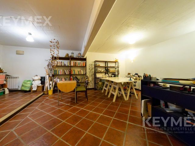 place photo 50