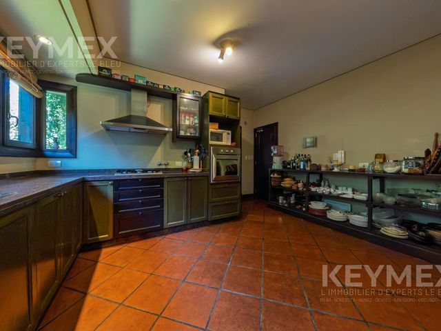 place photo 48
