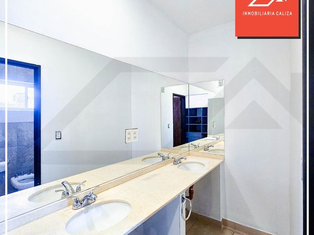 place photo 49