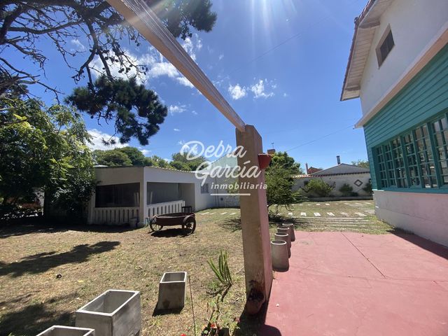 place photo 82