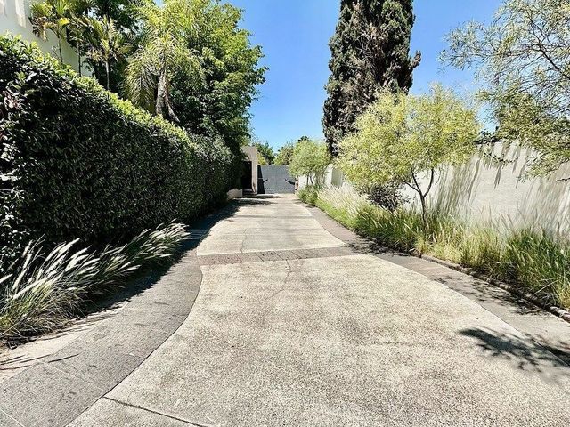 place photo 34