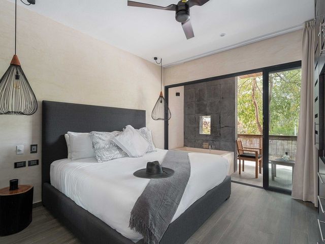 place photo 49