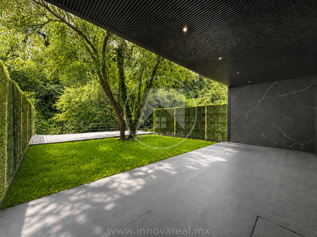 place photo 48