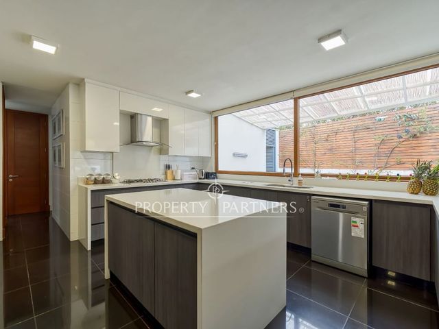 place photo 61