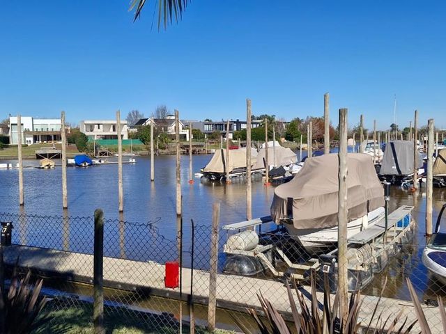 place photo 23