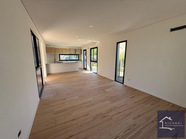 place photo 49
