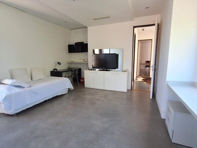 place photo 54