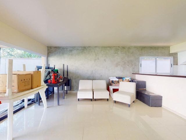 place photo 48