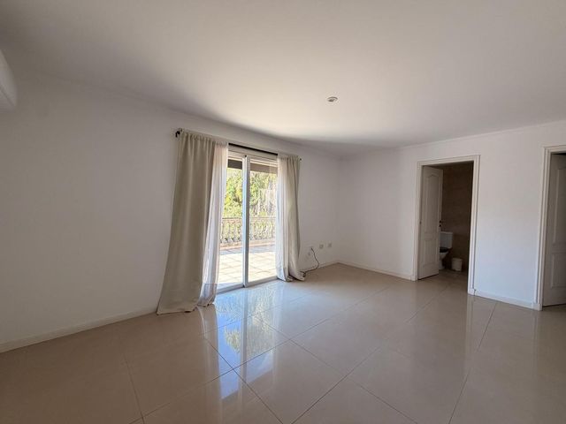 place photo 64