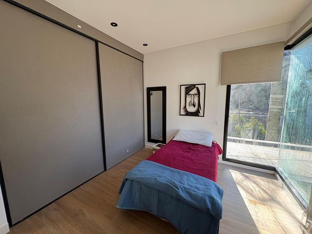 place photo 54