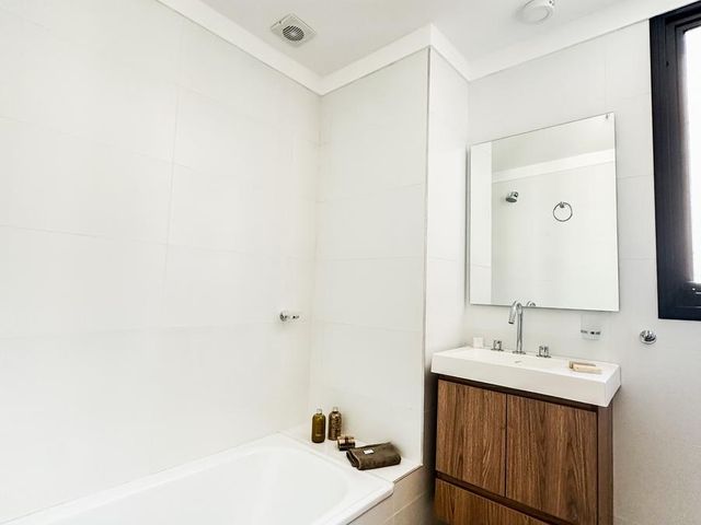 place photo 64