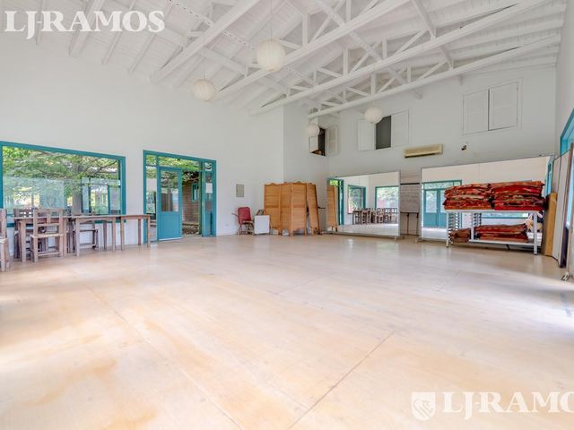 place photo 44