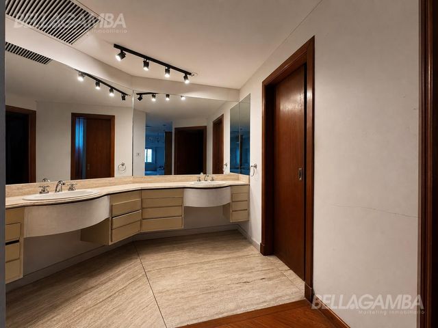 place photo 48