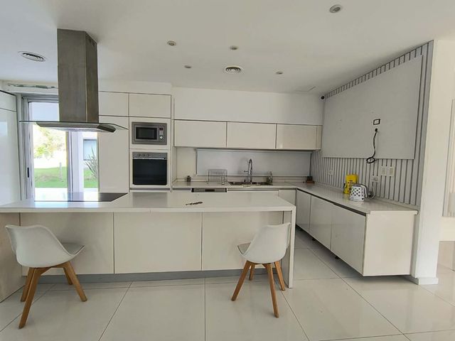 place photo 53