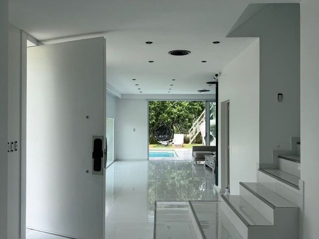 place photo 58