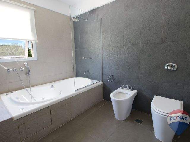 place photo 52