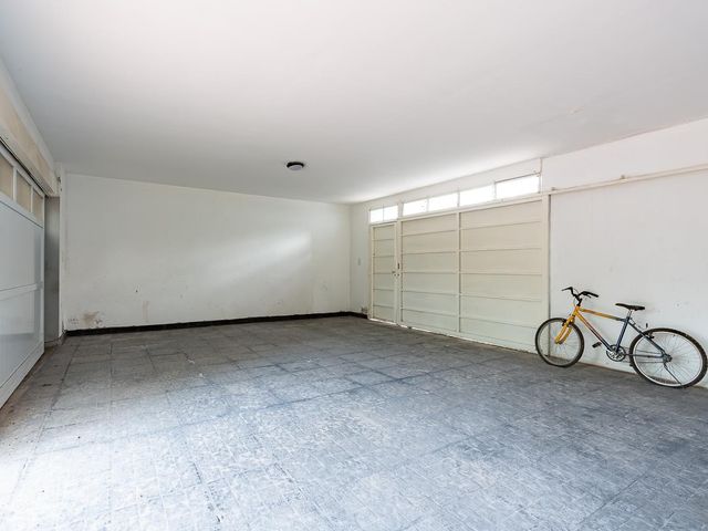 place photo 66