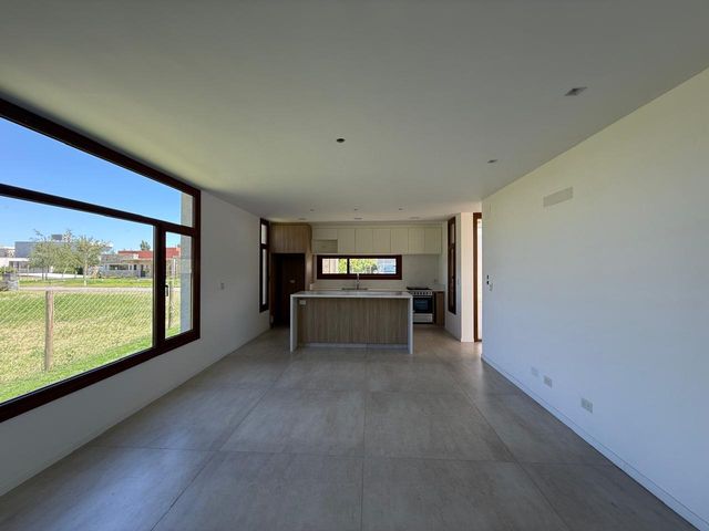 place photo 57