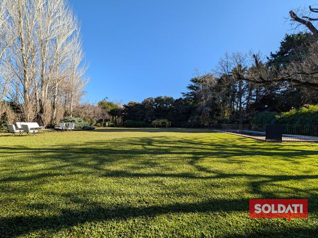 place photo 36