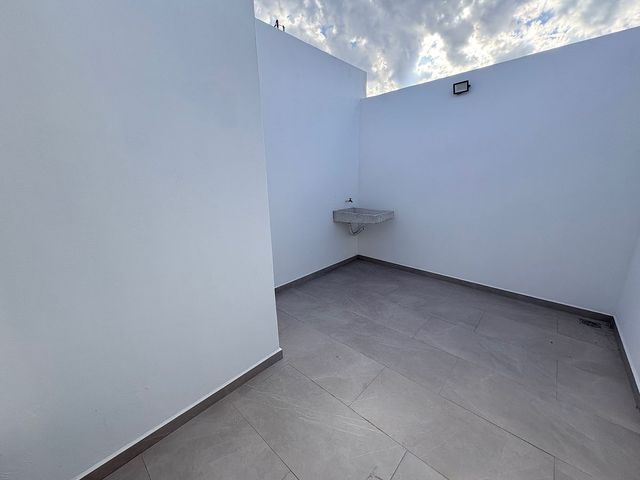 place photo 48