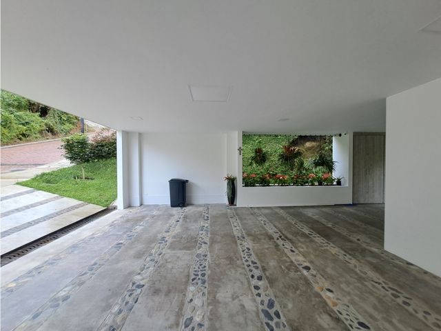 place photo 52
