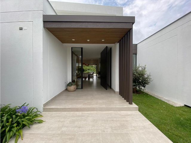 place photo 52