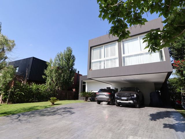 place photo 47