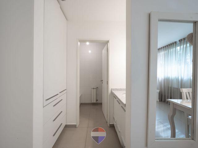 place photo 48