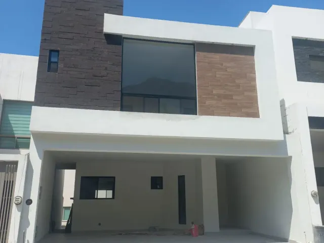 Casa en Venta en García, NL