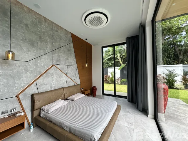 place photo 45