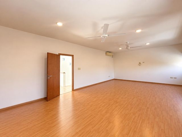 place photo 83