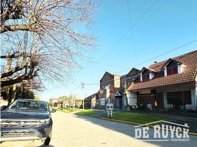 place photo 13