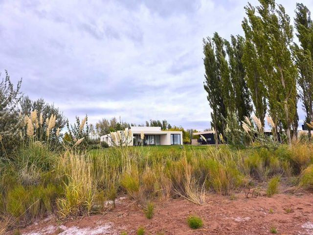 place photo 48
